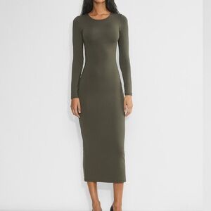 Aritzia NWT Olive Long Sleeve Maxi Dress
